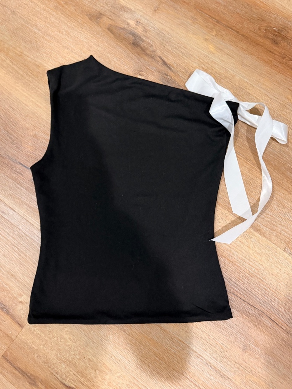 MORE TO COME Raquel One Shoulder Tie Sleeve Top Black Size Small